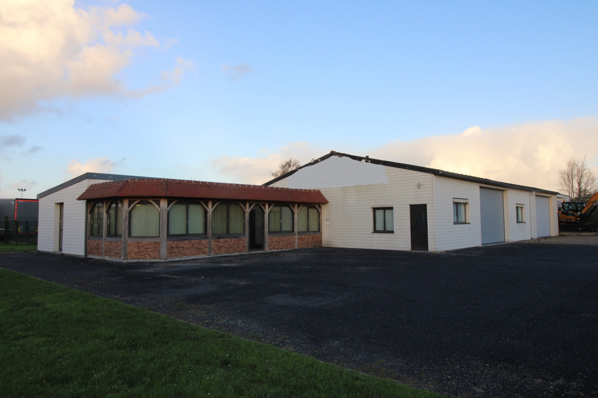 INVESTISSEMENT LOCATIF : Bâtiment Industriel Loué