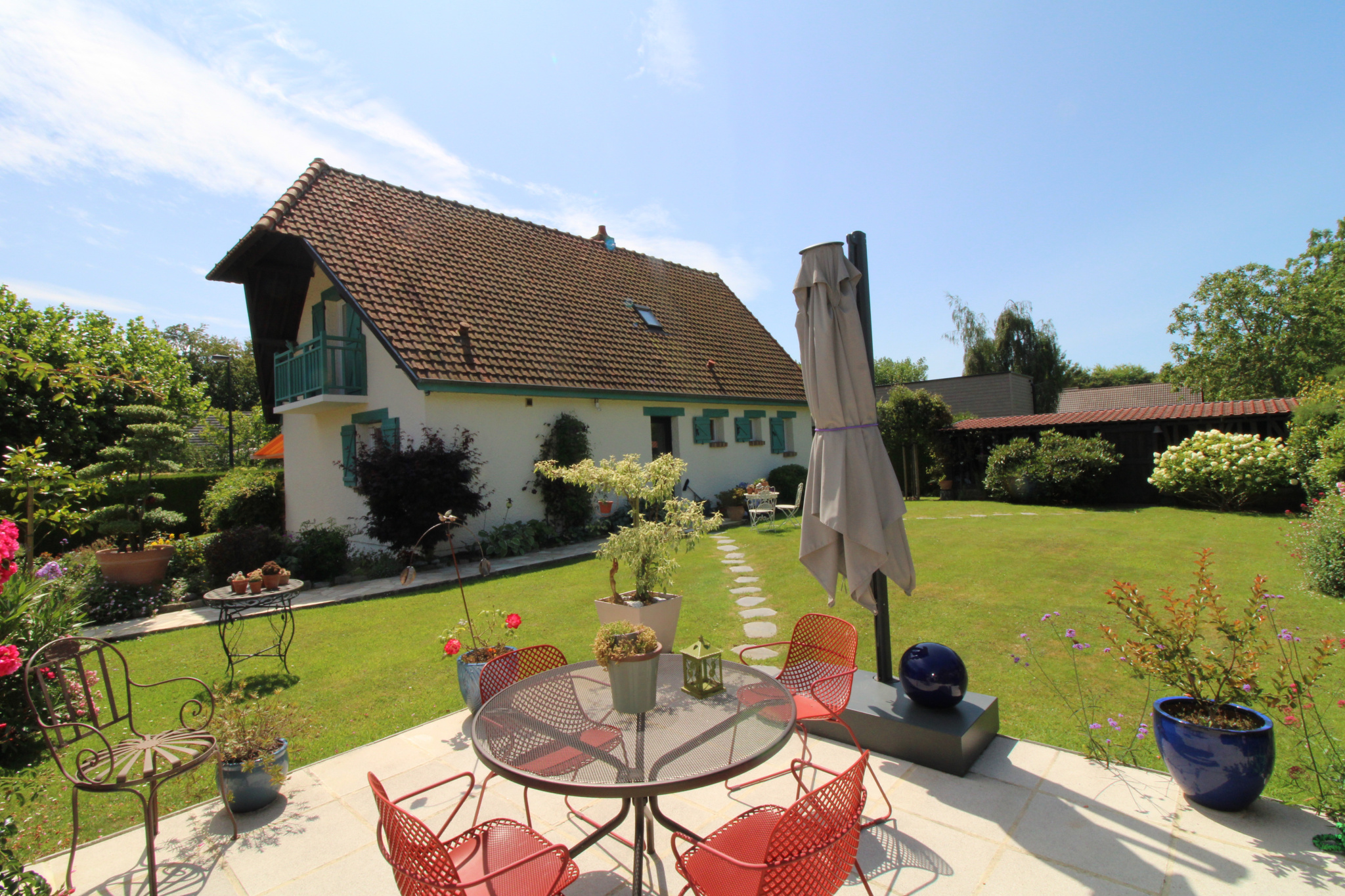 OFFRANVILLE,  Jolie maison traditionnelle très soignée.