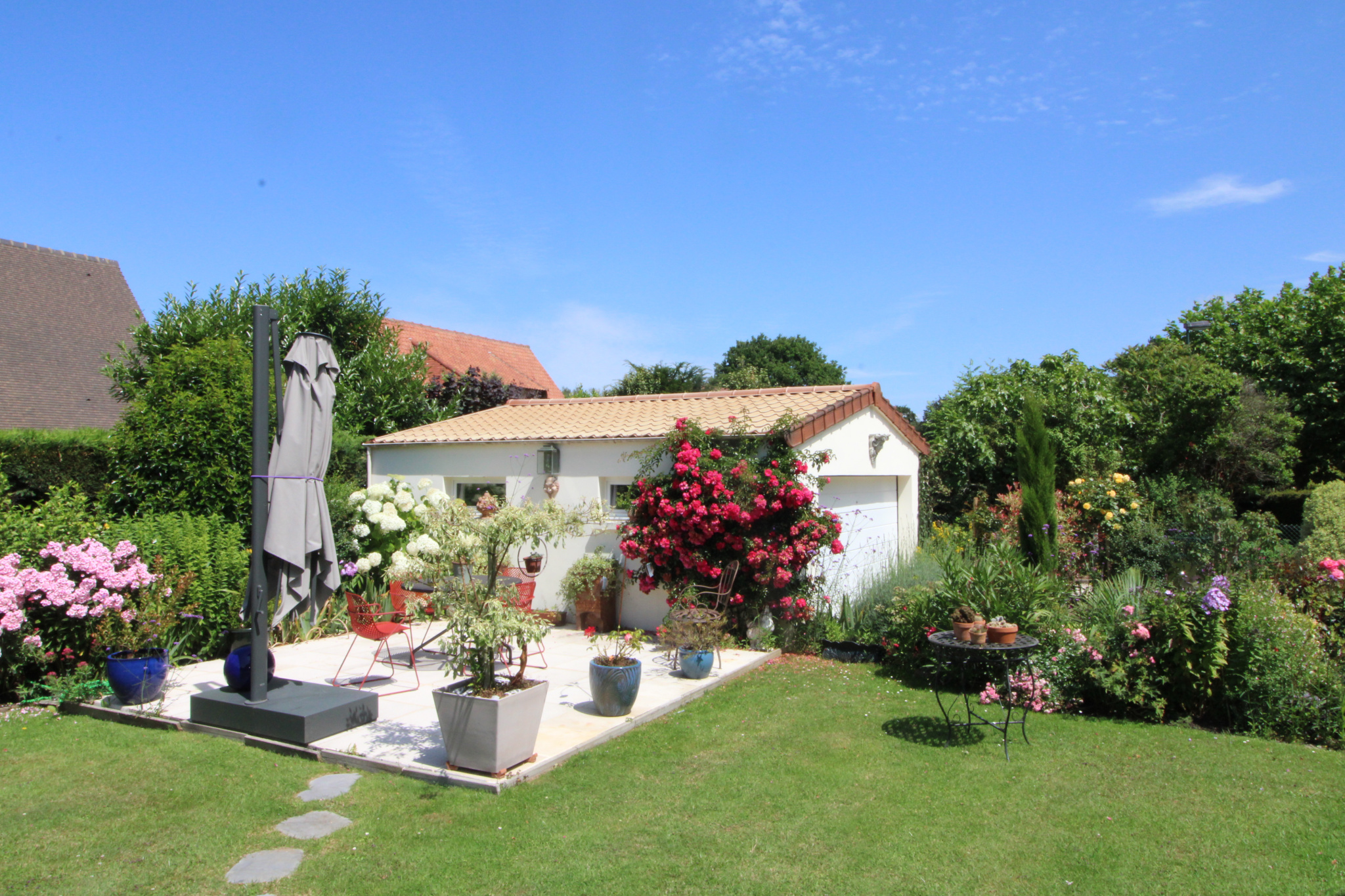 OFFRANVILLE,  Jolie maison traditionnelle très soignée.