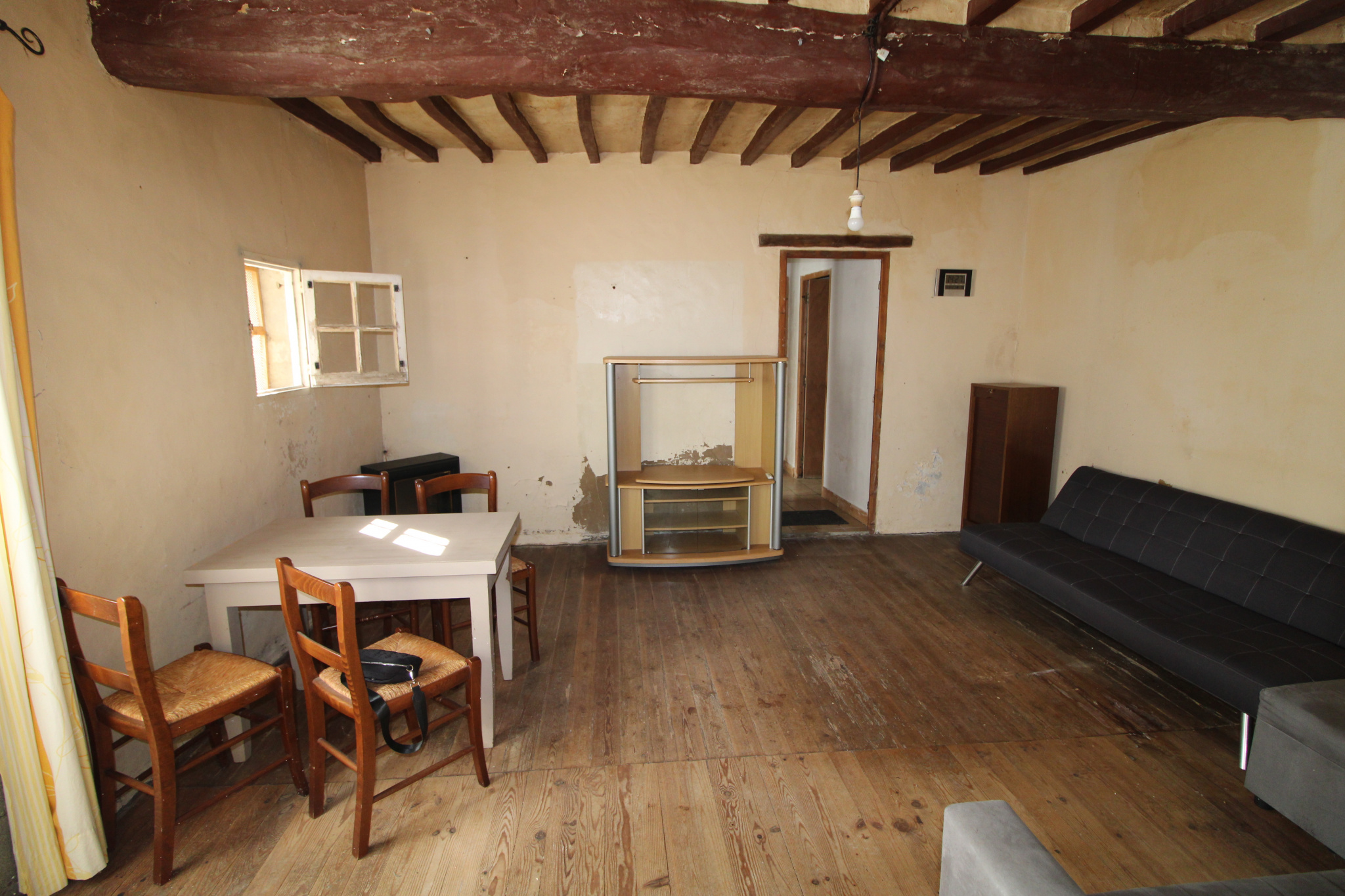 VILLAGE DE BORD DE MER, MAISON ANCIENNE A RENOVER
