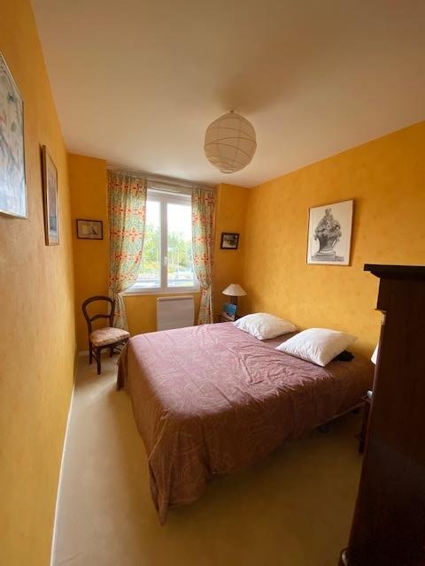 APPARTEMENT F4 ~124 m2  DANS UNE RESIDENCE AVEC ASCENSEUR A