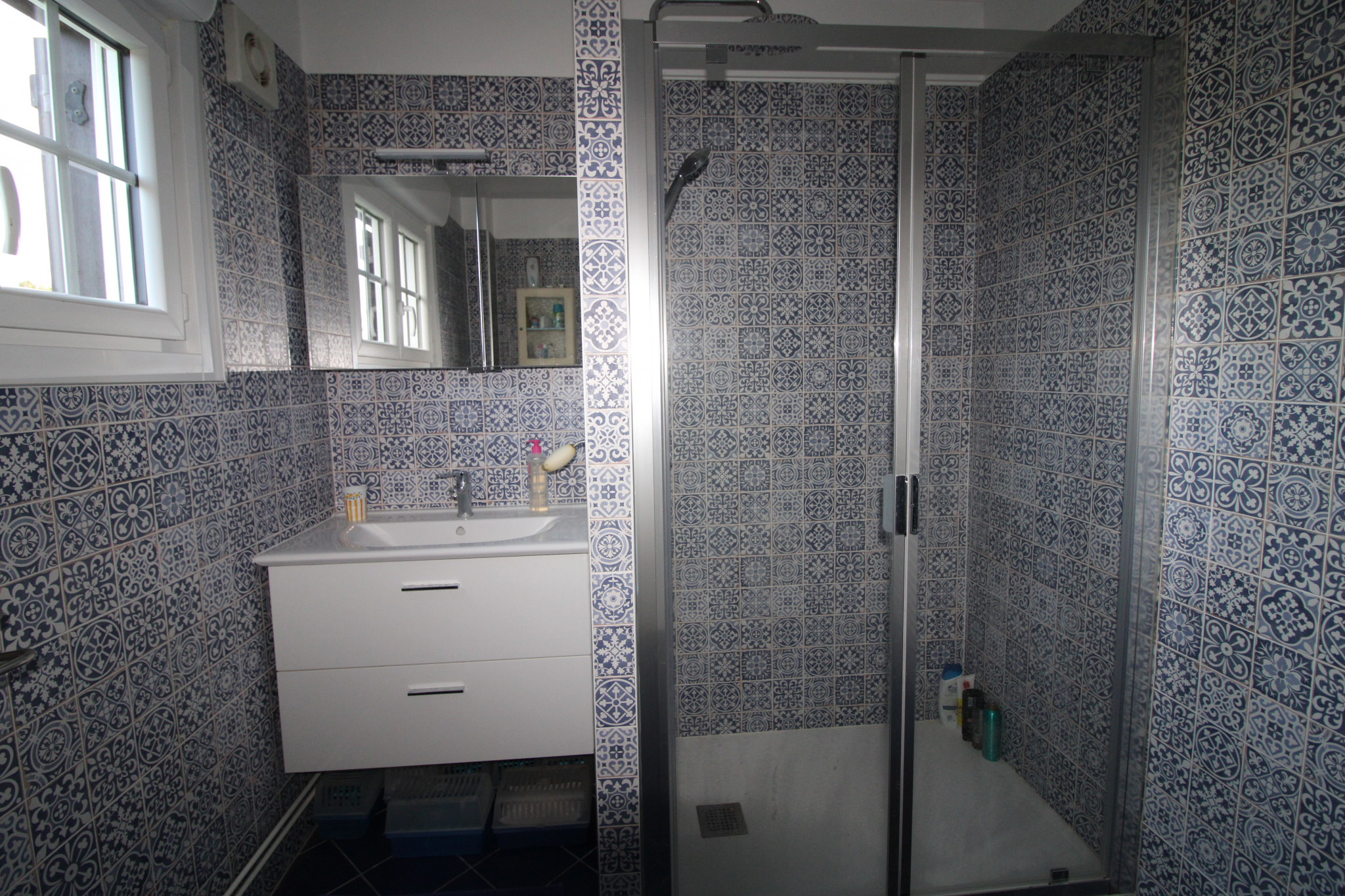 5 MINUTES DE LUNERAY, BELLE MAISON NORMANDE OFFRANT 6 CHAMBR