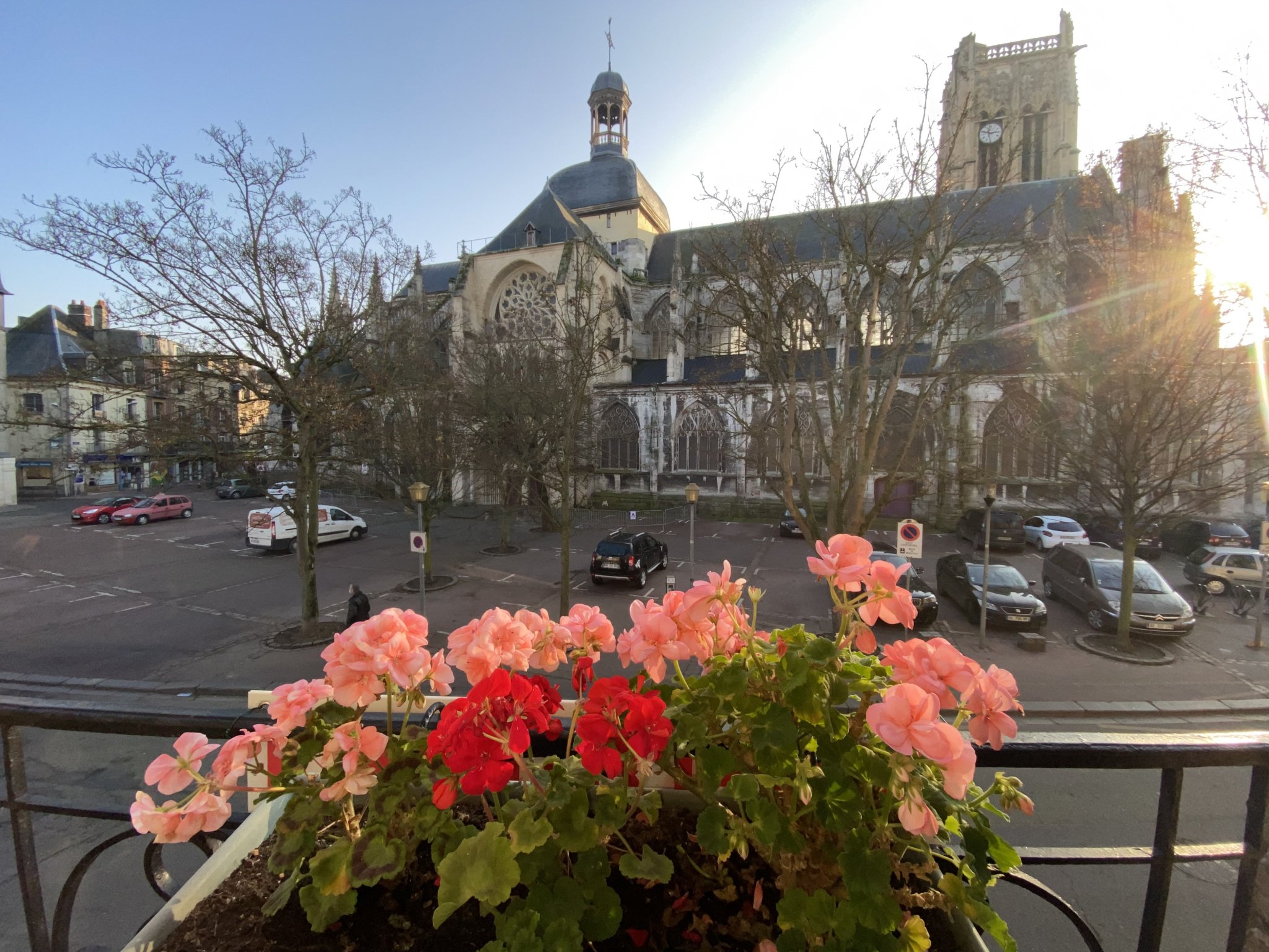 DIEPPE  Appartement ~76 m2 de type F3 au 1er étage.