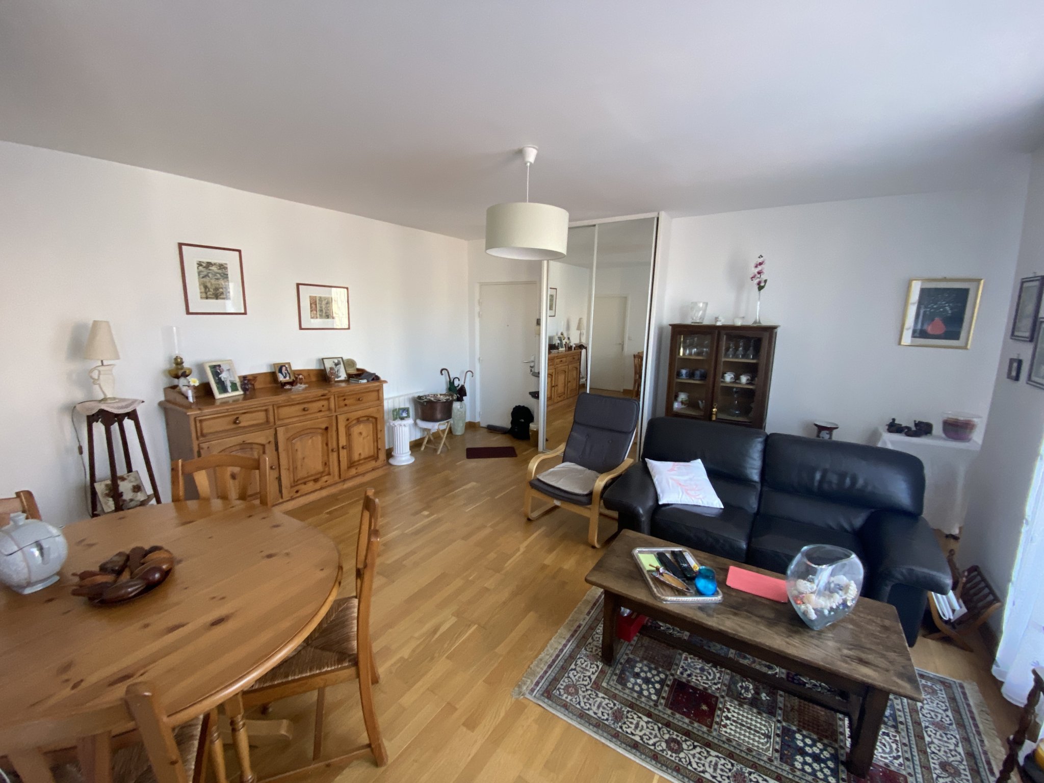 APPARTEMENT AVEC ASCENSEUR ET TERRASSE