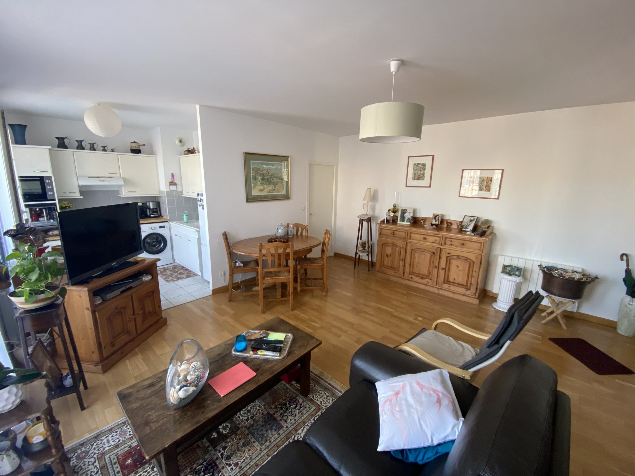 APPARTEMENT AVEC ASCENSEUR ET TERRASSE