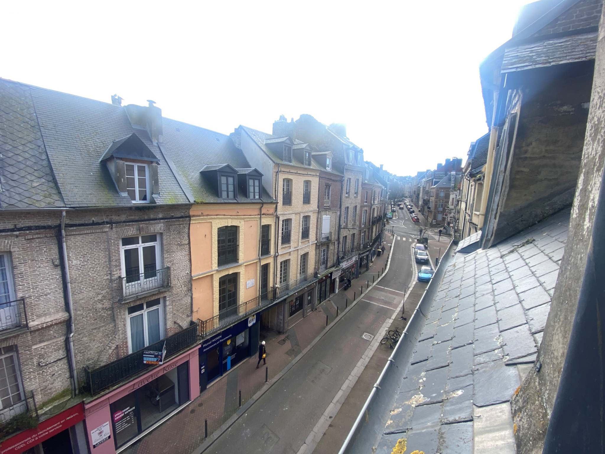 EXCLUSIVITE DIEPPE CENTRE: Appartement de type F2 exposé ple