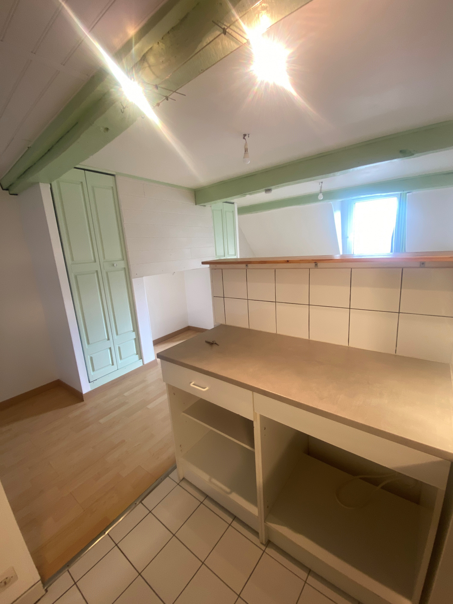 EXCLUSIVITE DIEPPE CENTRE: Appartement de type F2 exposé ple