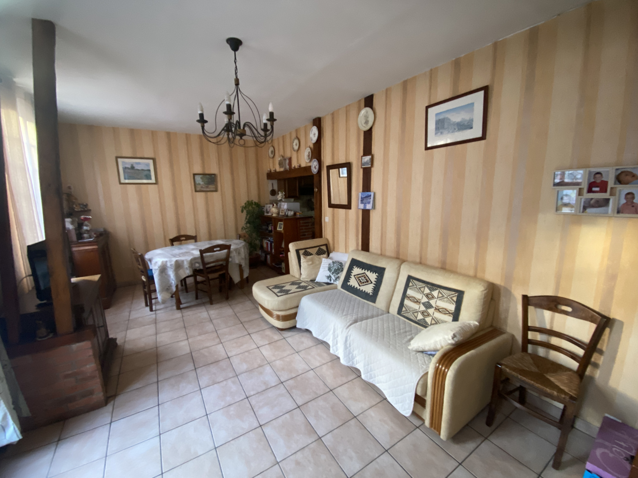 CENTRE BOURG ENVERMEU: Maison proche tous commerces
