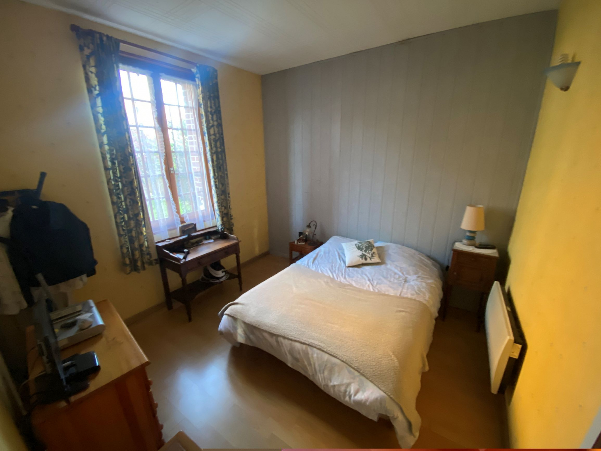 CENTRE BOURG ENVERMEU: Maison proche tous commerces