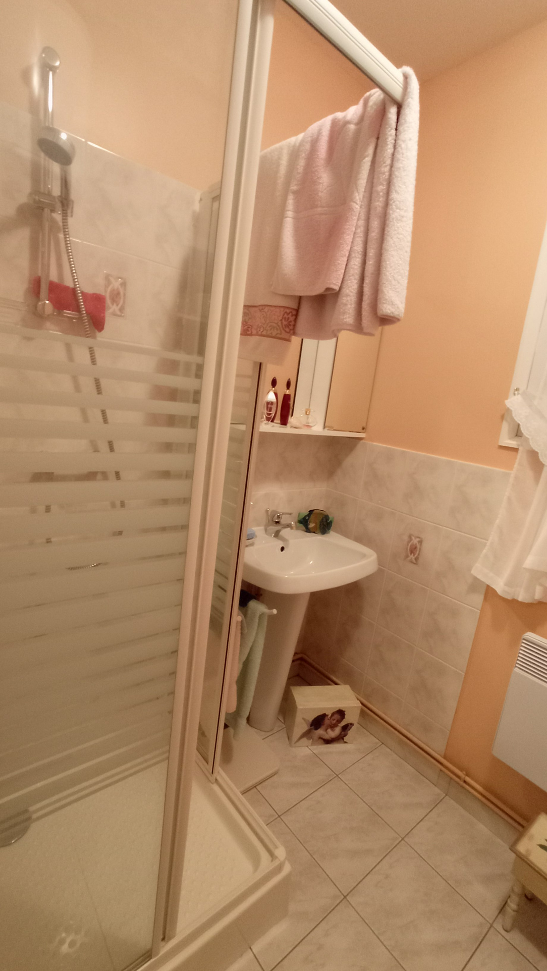 APPARTEMENT EN BORD DE MER