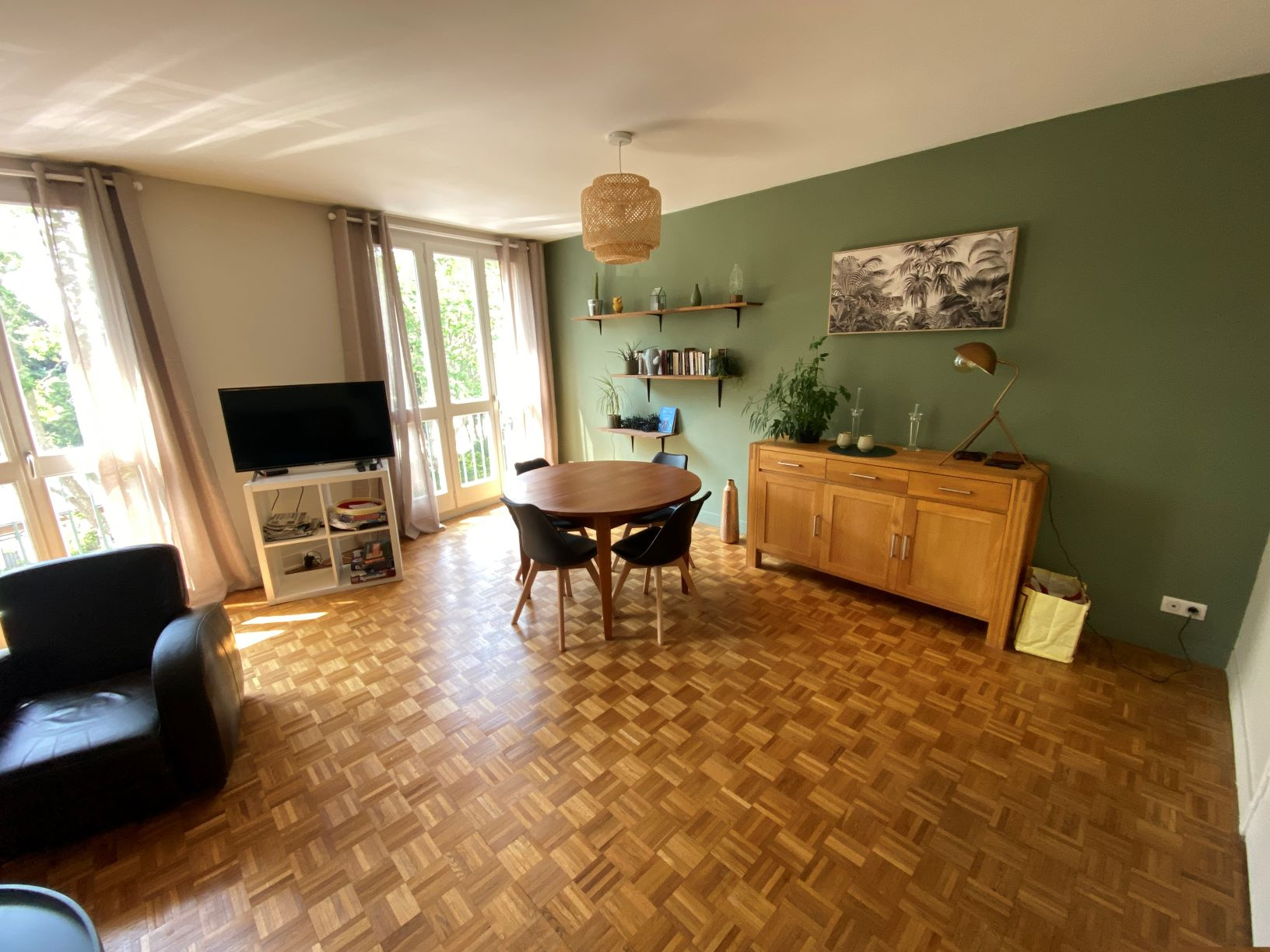 SUPERBE APPARTEMENT AVEC VUE DEGAGEE PLEIN SUD