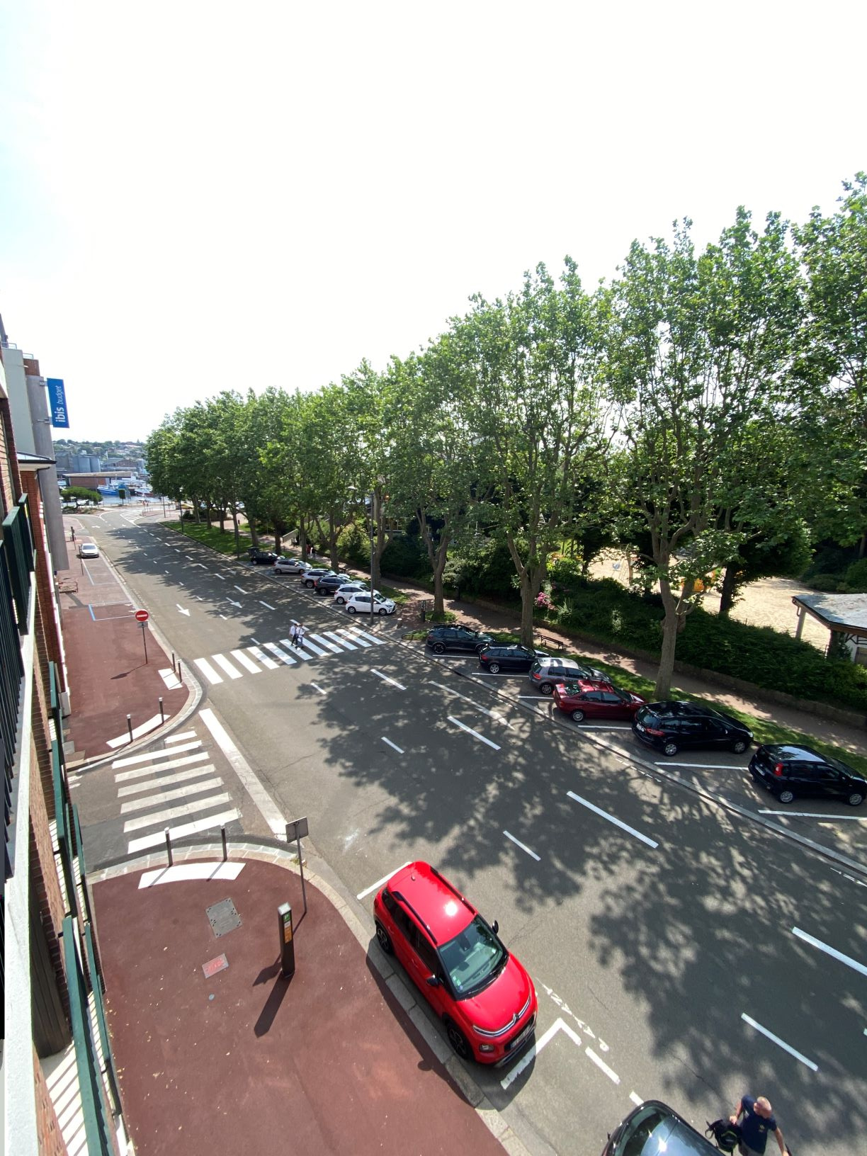 SUPERBE APPARTEMENT AVEC VUE DEGAGEE PLEIN SUD