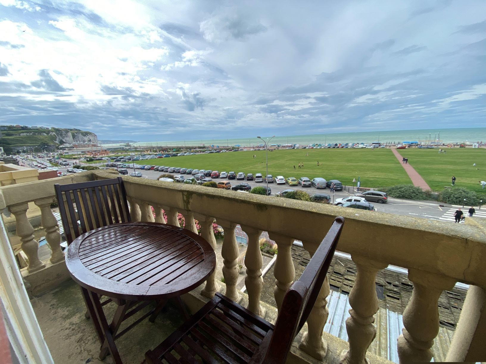 DIEPPE FRONT DE MER: SUPERBE APPARTEMENT AVEC VUE EXCEPTIONN