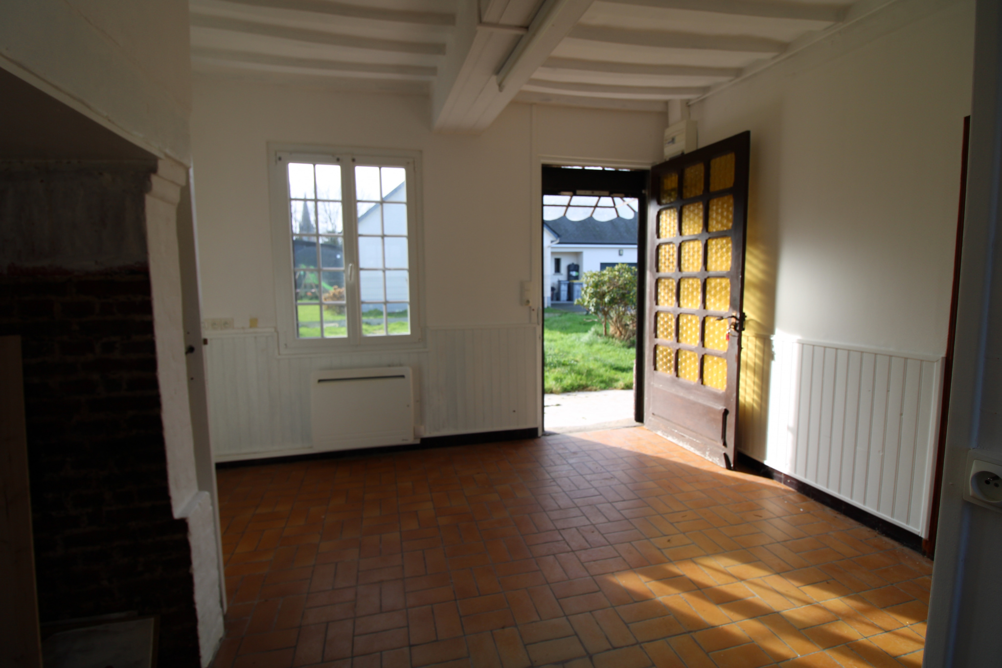 Exclusivité : Plein centre du bourg tous commerces de LUNERA