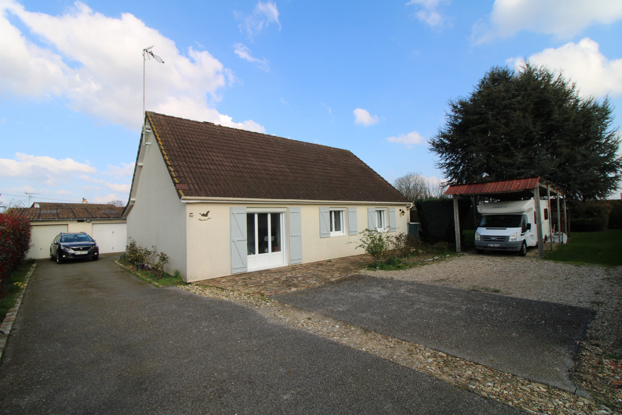 LUNERAY - PAVILLON DE PLAIN-PIED