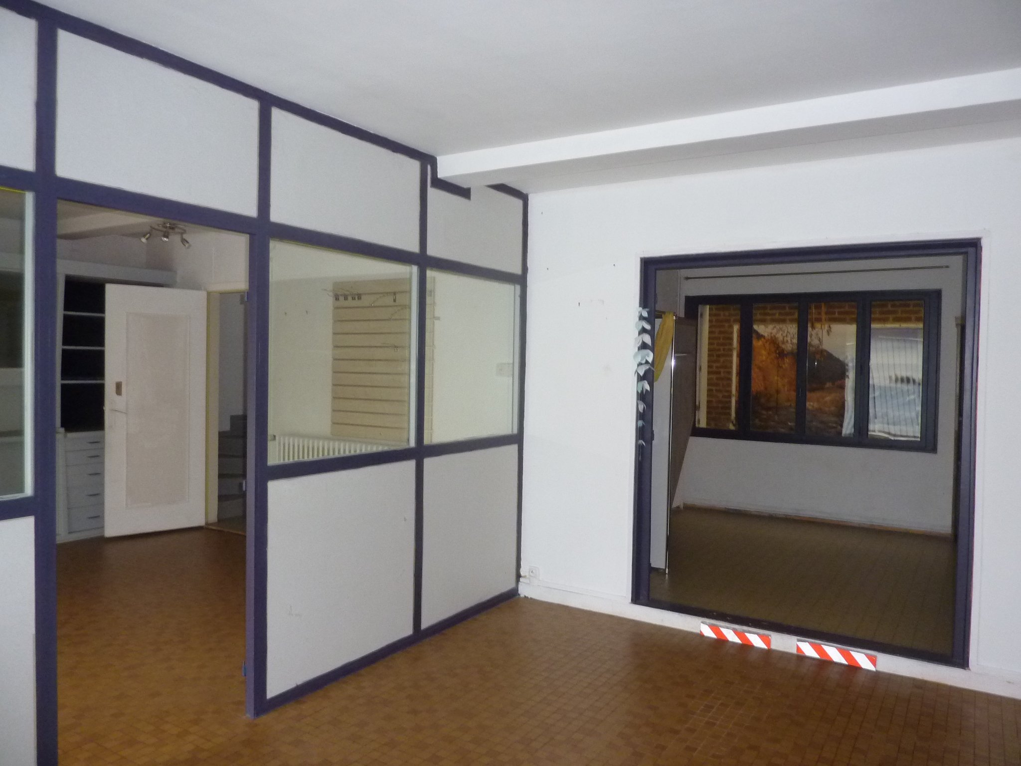 LOCAL COMMERCIAL JANVAL RUE COMMERCANTE