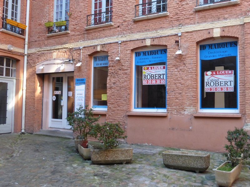 DIEPPE RU PIÉTONNE SUR COUR