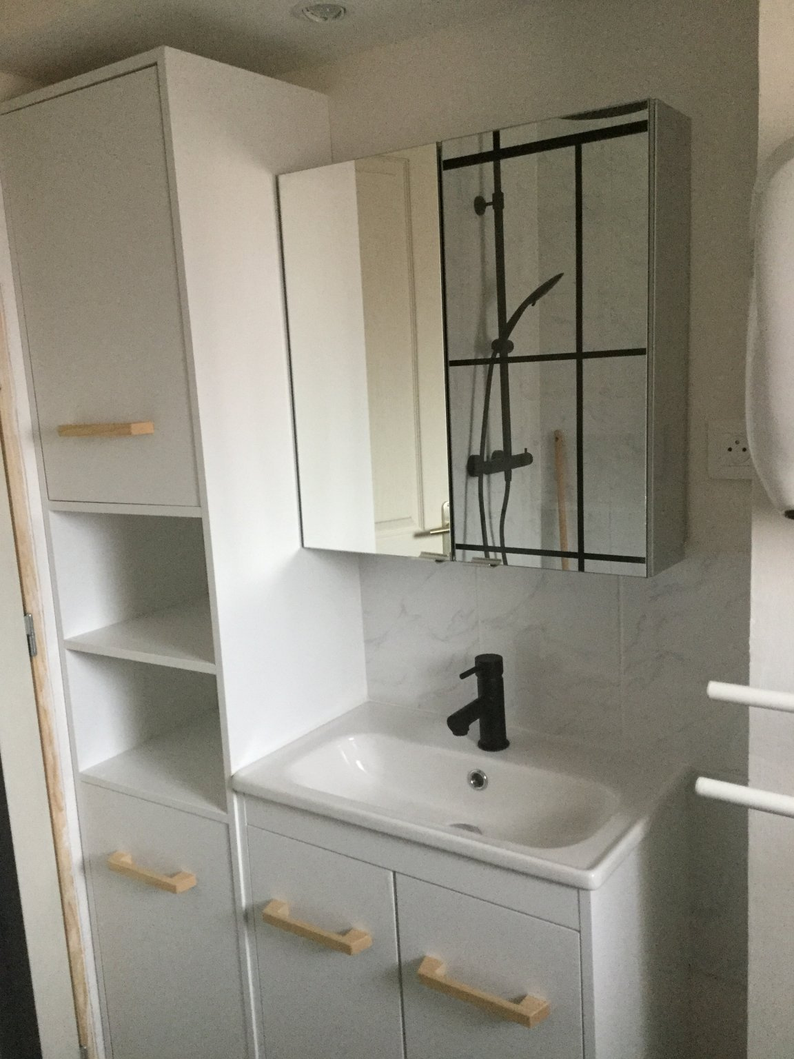F2 MEUBLE VILLAGE C TIER AVEC PARKING Cabinet Robert F2 MEUBLE VILLAGE C TIER AVEC PARKING Cabinet Robert
