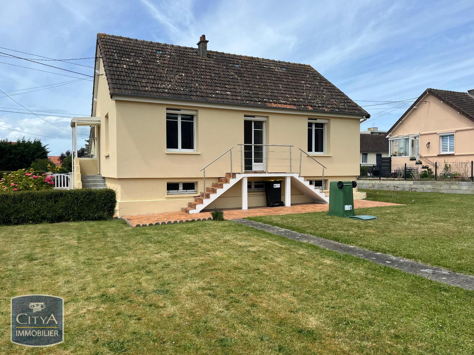 Maison à louer &bull; 3 pièces &bull; 2 chambres &bull; 63.33m² &bull; Dieppe Dieppe