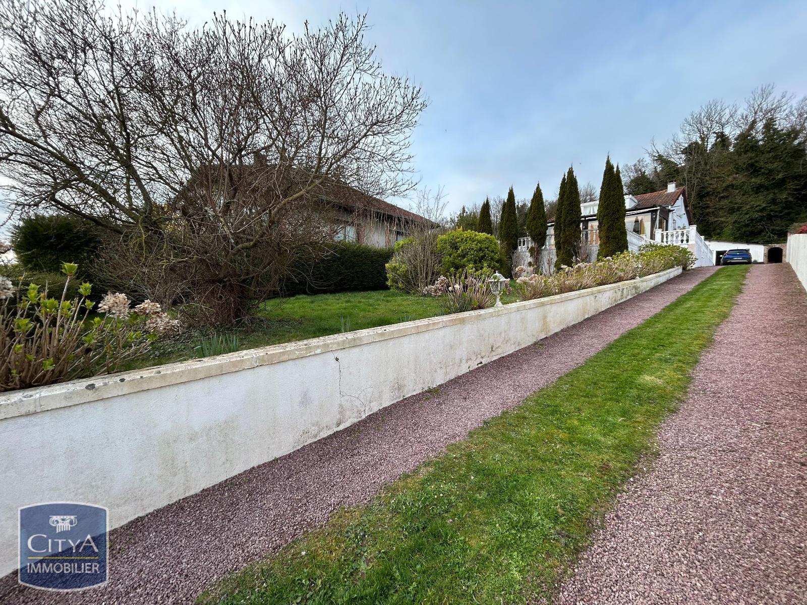 Maison à louer &bull; 3 pièces &bull; 2 chambres &bull; 99.18m² &bull; Martin-Église Martin-Église