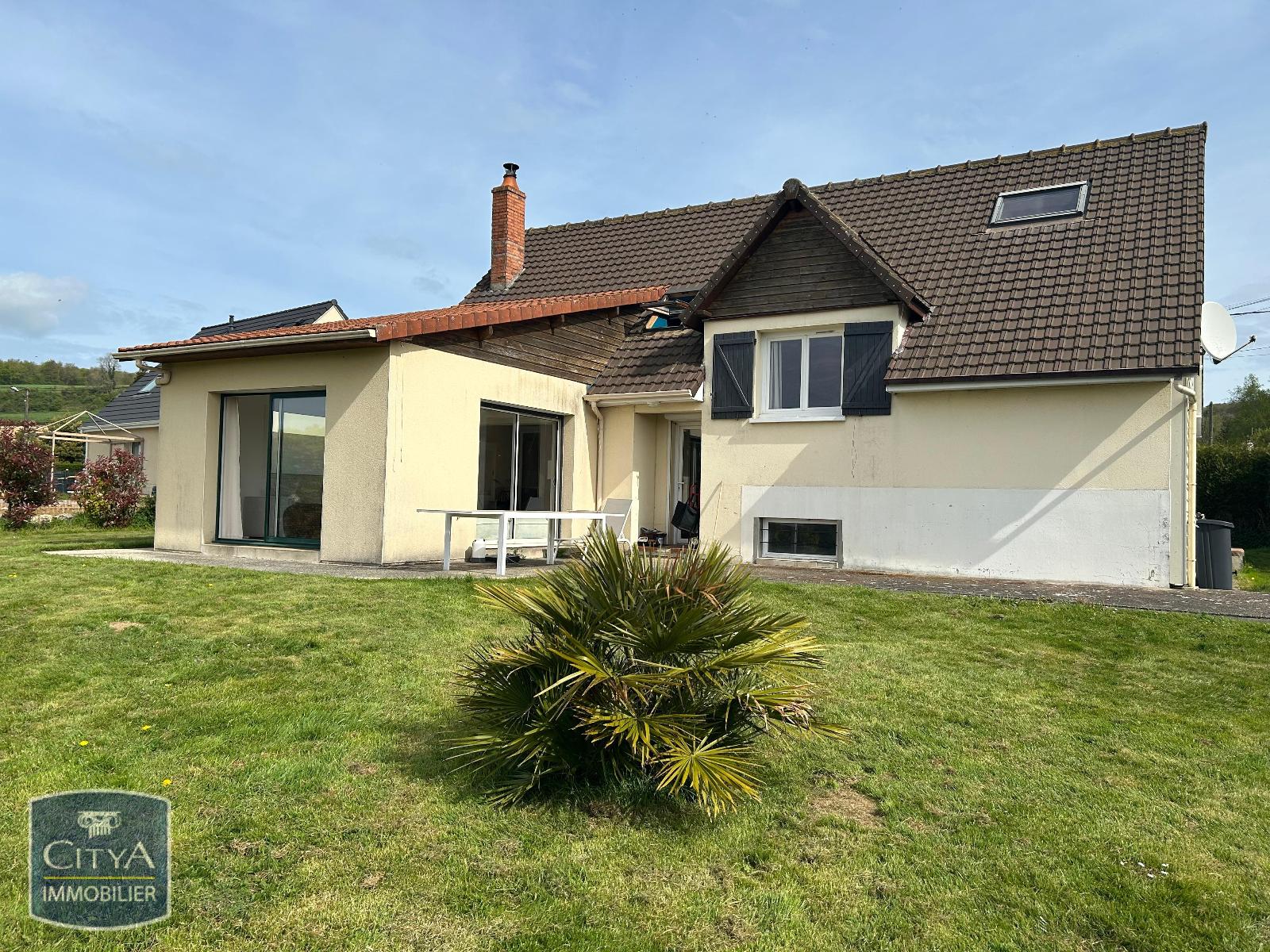 Maison à louer &bull; 4 pièces &bull; 3 chambres &bull; 138.72m² &bull; Sauchay Sauchay