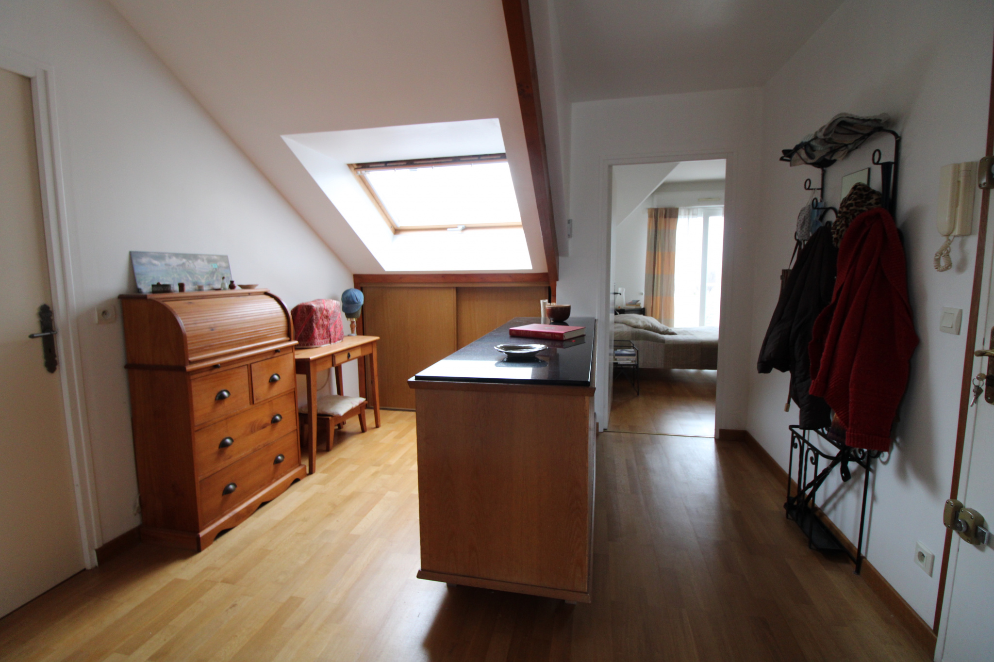 EN PLEIN COEUR DE LUNERAY APPARTEMENT DANS RÉSIDENCE SÉCURIS