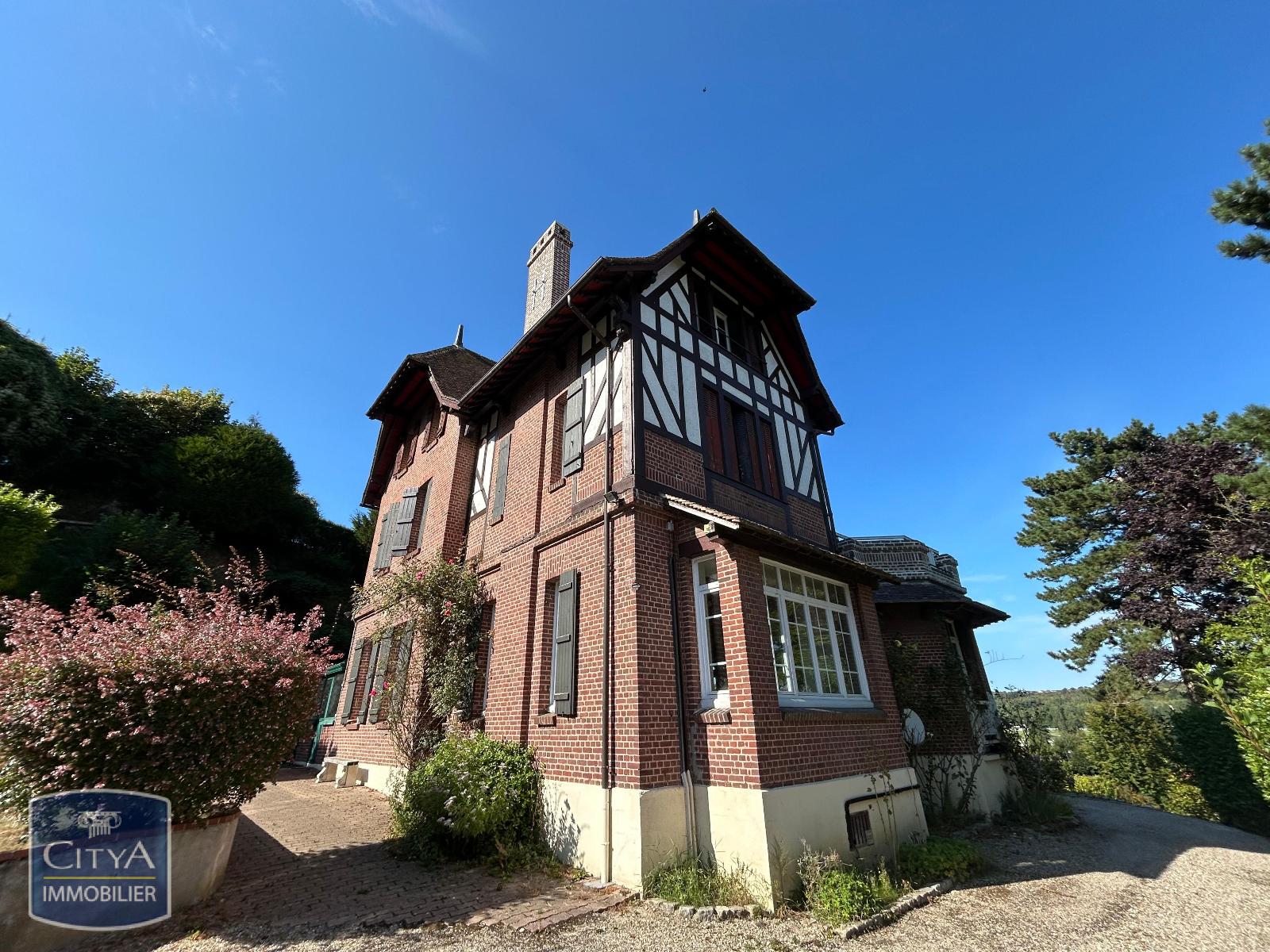 Maison à vendre • 8 pièces • 6 chambres • 307.76m² • Dieppe Dieppe