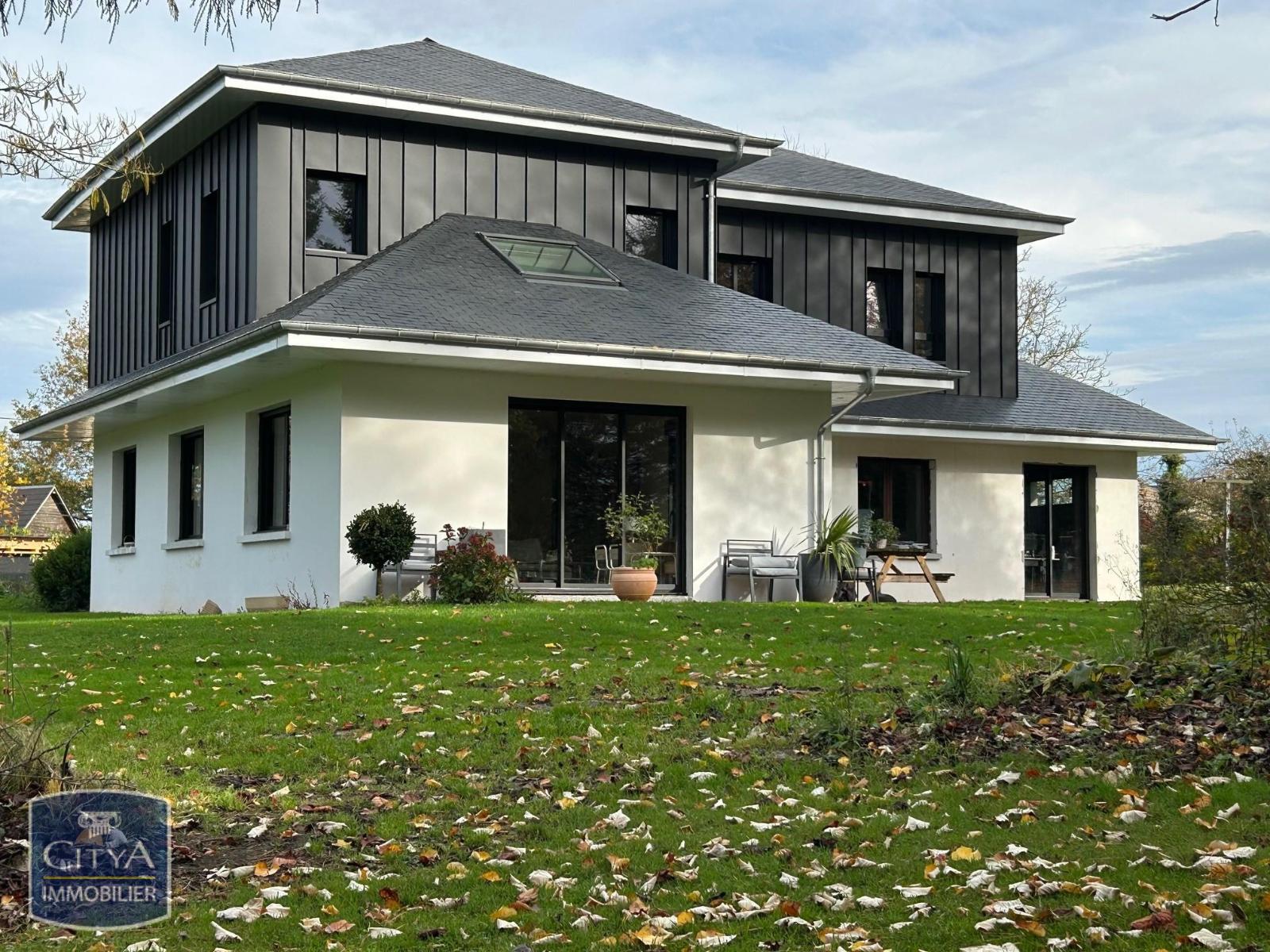 Maison à vendre • 5 pièces • 4 chambres • 190.0m² • Val-de-Scie Val-de-Scie